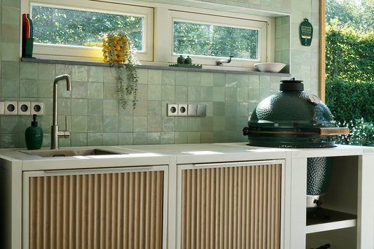 Rêveluxe Blanc Buitenkeuken met Big Green Egg